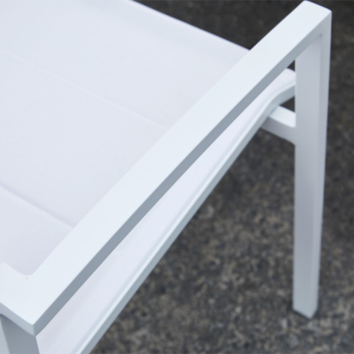 Sillón de comedor ORICK aluminio y textil blanco