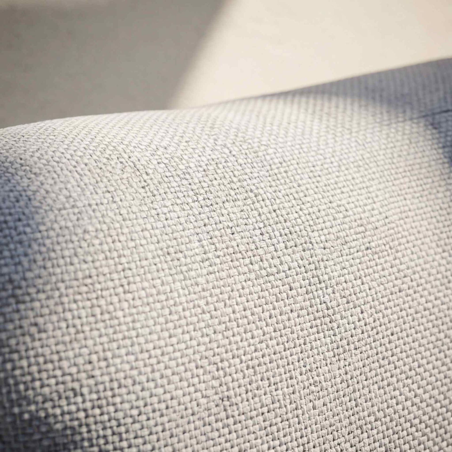 Sofá 3 plazas Isabela gris claro | kubu #