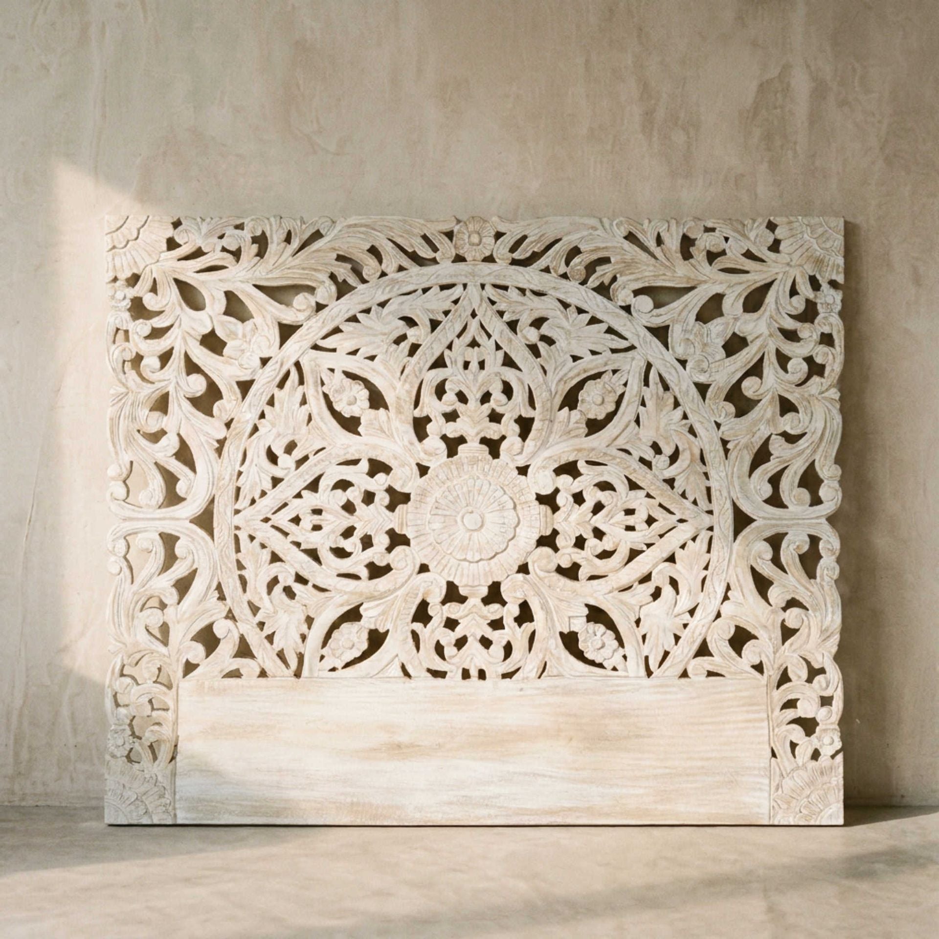 Cabecero tallado Borneo 160x150cm | Diseño Artesanal madera de Mango | KUBU #