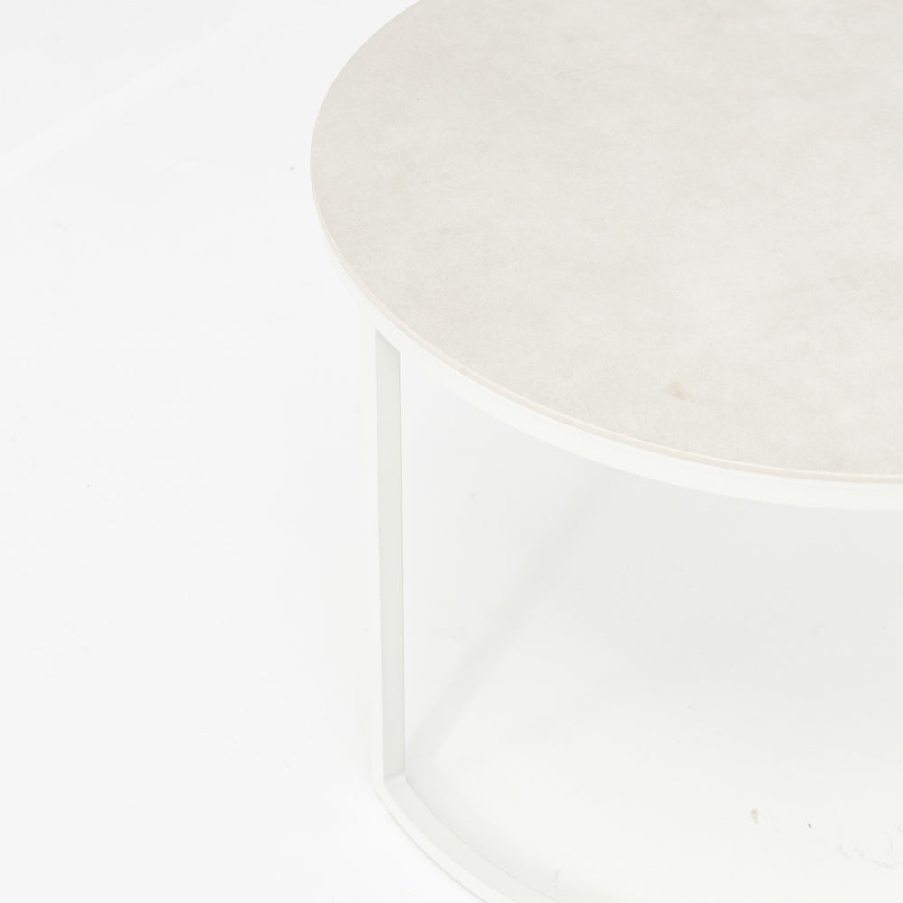 Mesa auxiliar Albury aluminio blanco diam.59cm | Kubu #