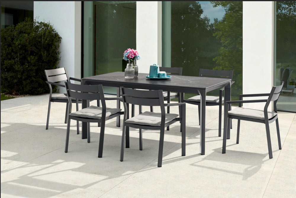 Mesa de comedor Boori 160x90 aluminio antracita top mesa porcelánico negro | Kubu #