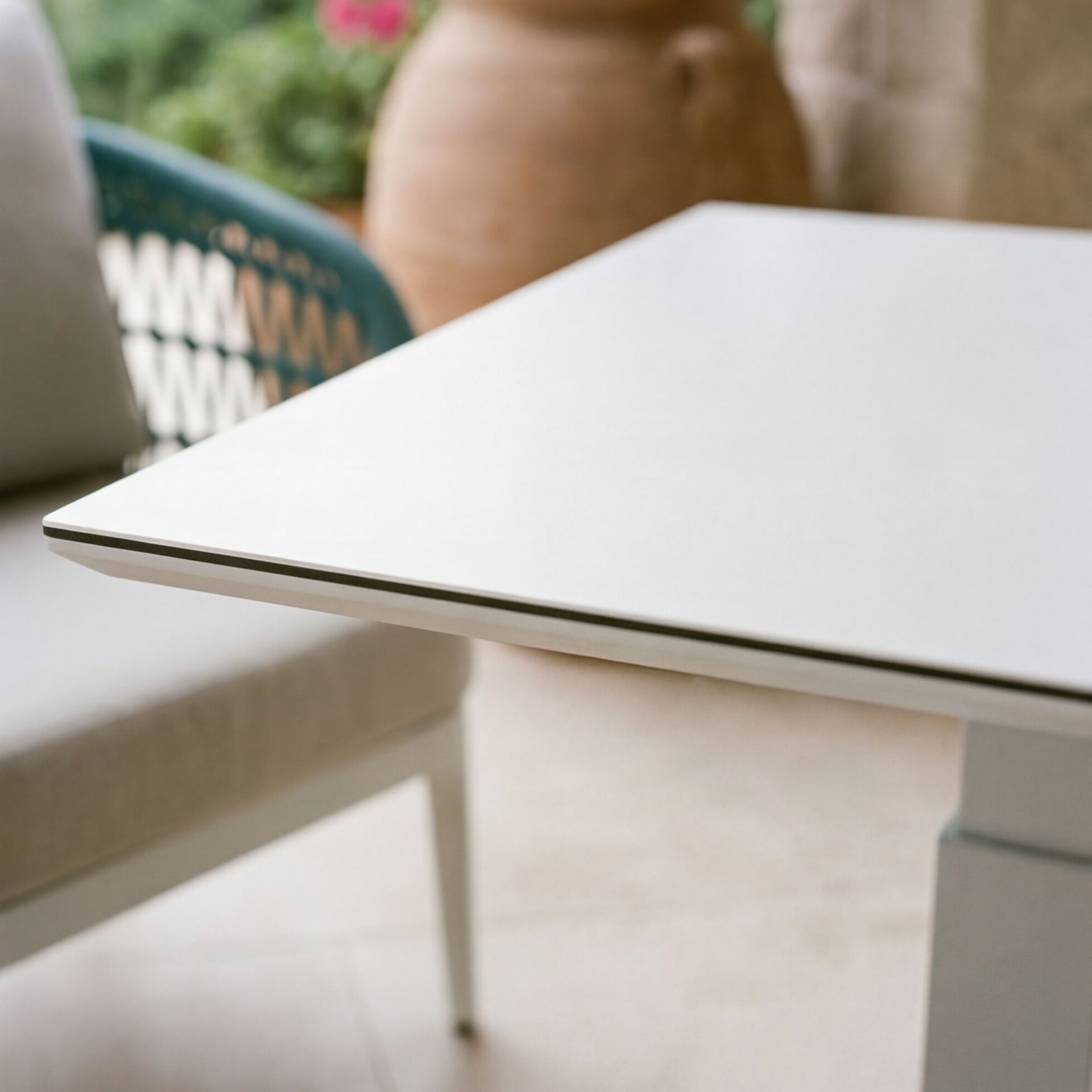 Mesa elevable Isabela gris claro | Kubu #