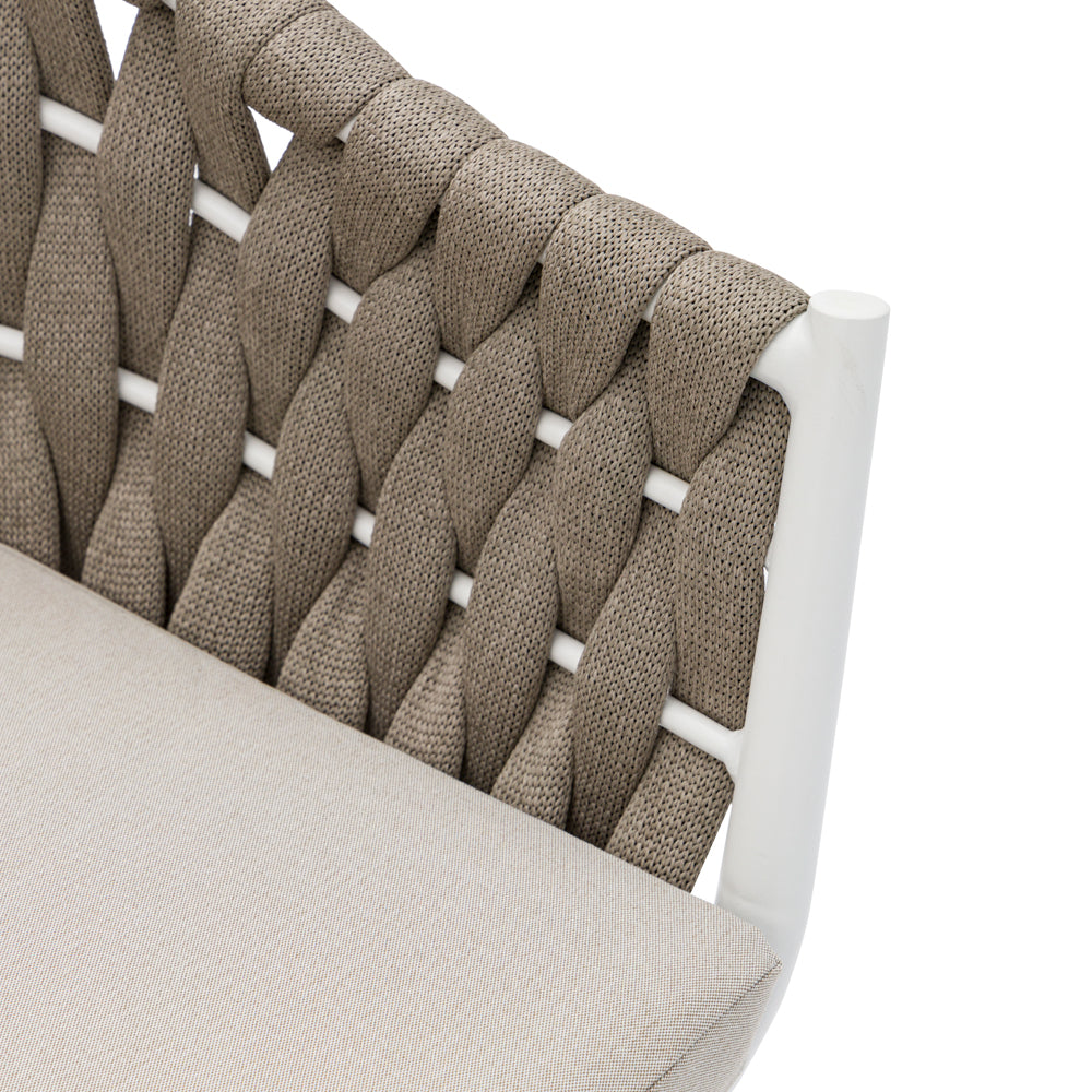 Sillón Meridian aluminio blanco cuerda greige y textil greige. | Kubu #