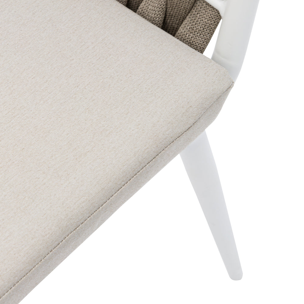 Sillón Meridian aluminio blanco cuerda greige y textil greige. | Kubu #