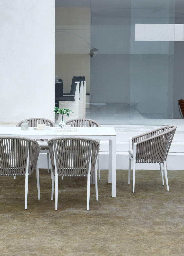 Sillón Ukiah aluminio blanco con cuerda y cojín greige | Kubu #