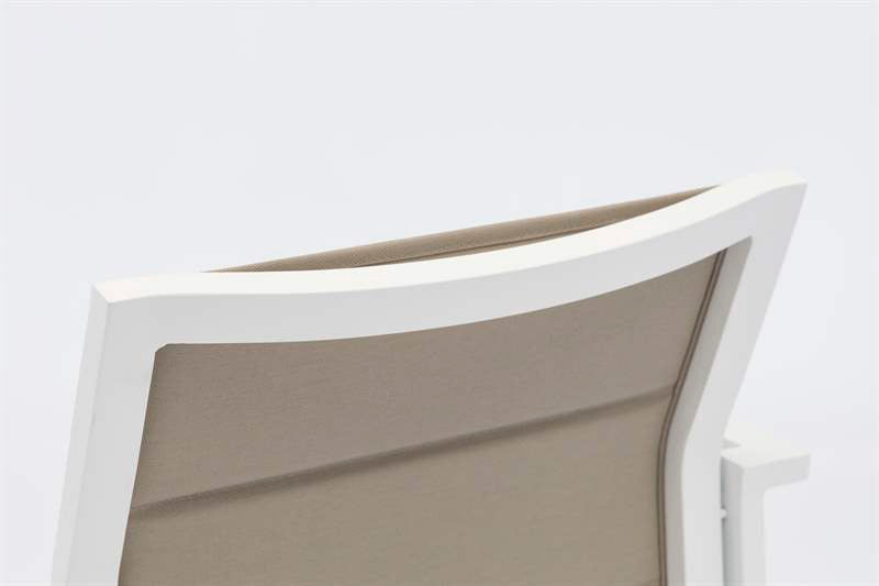 Sillón para barra de bar ORICK aluminio blanco y textil taupe