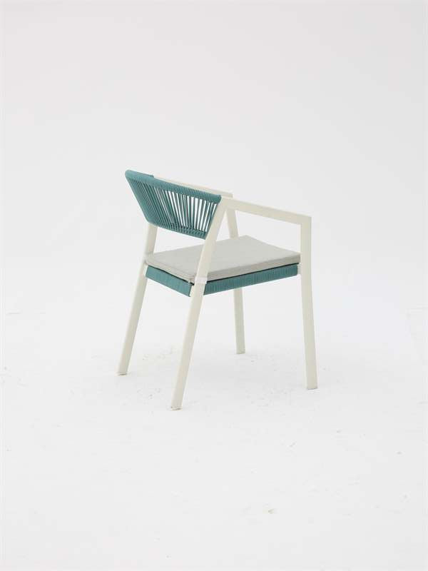 Silla con brazos Appelton aluminio blanco bone y trenzado aqua | Kubu #