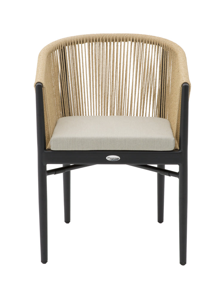 Silla con brazos Fairlee aluminio negro y trenzado natural | Kubu #