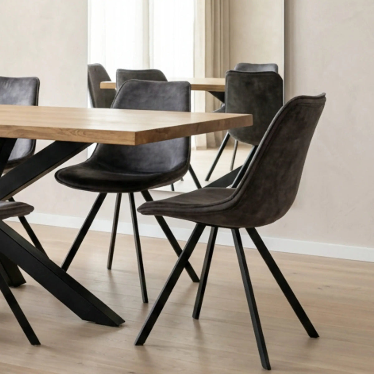 Silla de Comedor Monroe Antracita | Diseño Sofisticado y Carácter | KUBU #