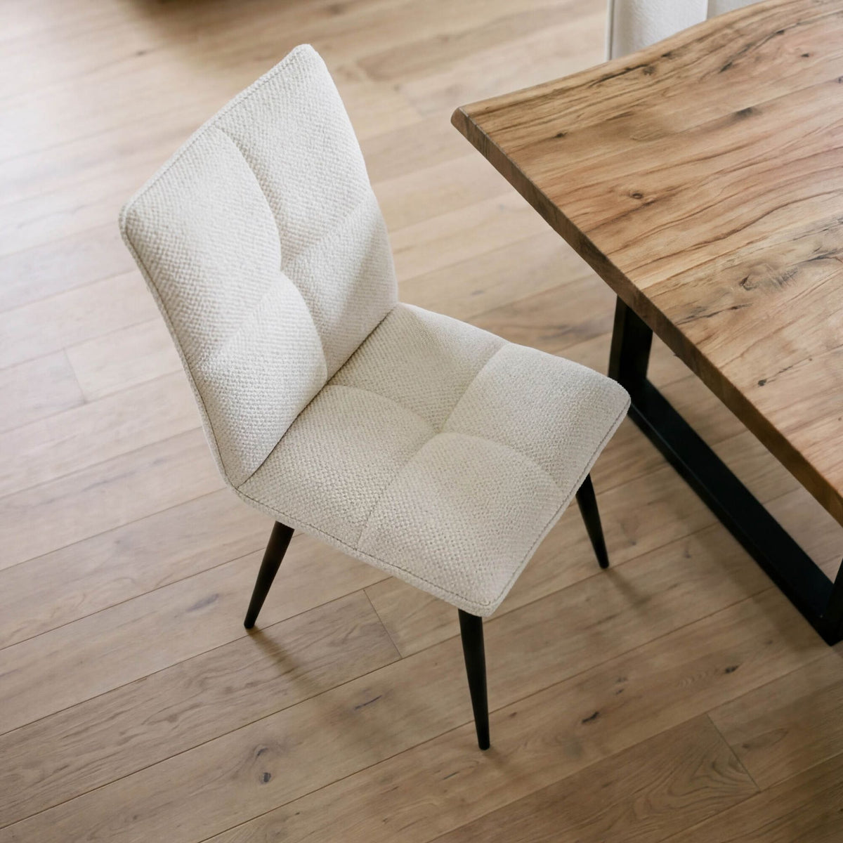 Silla de Comedor Nelson White | Diseño y Confort | KUBU #