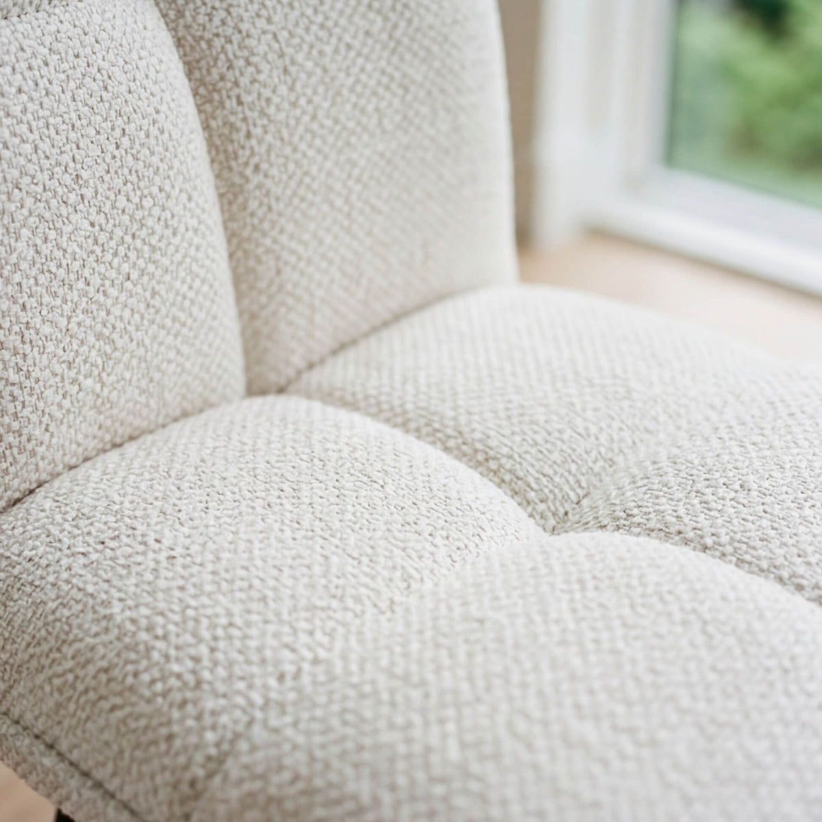 Silla de Comedor Nelson White | Diseño y Confort | KUBU #