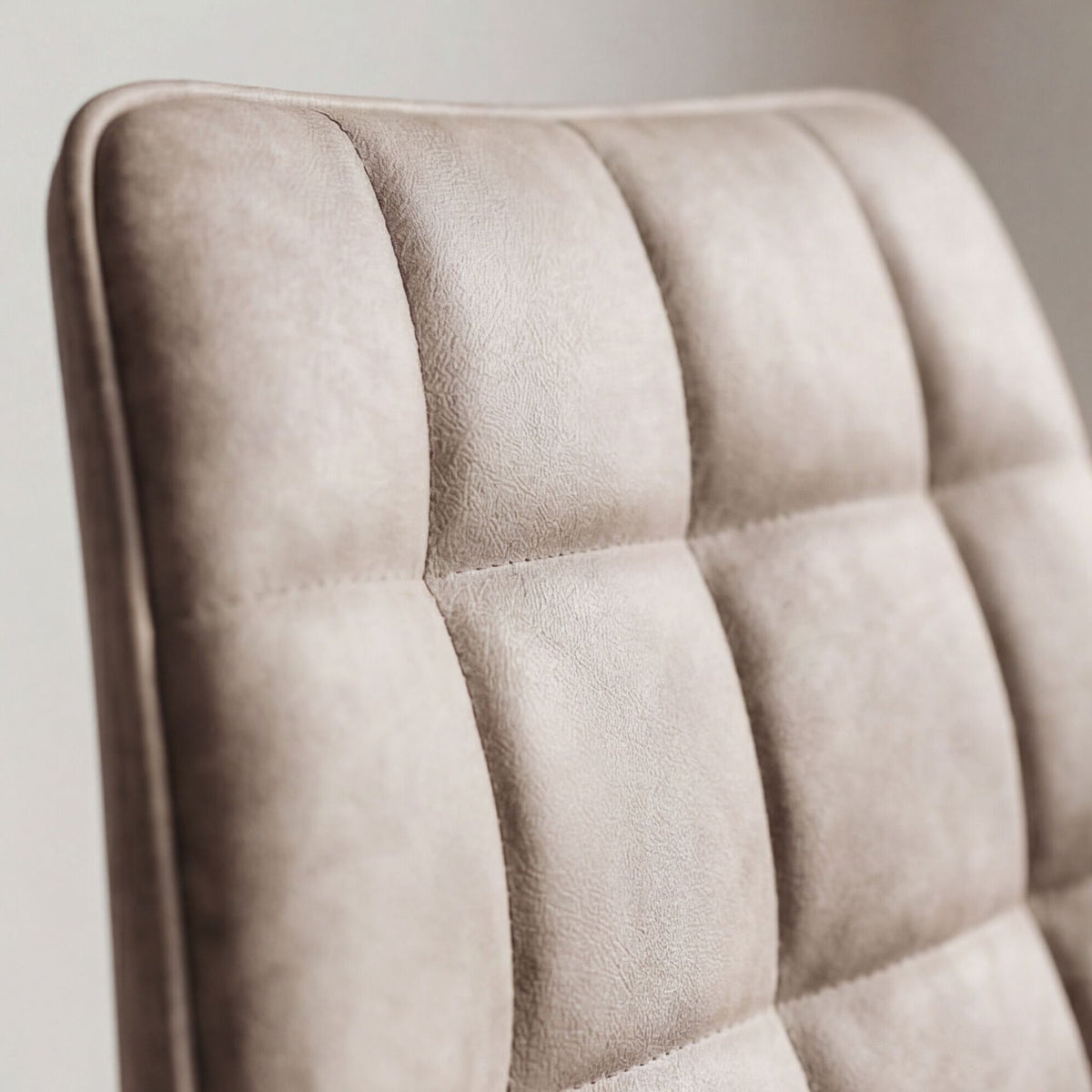 Silla de Comedor Vernon Grey | Diseño Vanguardista | KUBU #