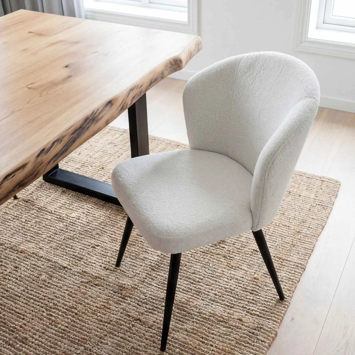 Silla de comedor Langford White Alpine | Confort y estilo | KUBU #