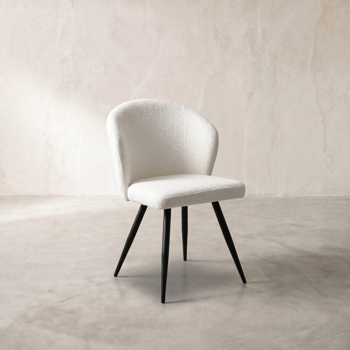 Silla de comedor Langford White Alpine | Confort y estilo | KUBU #