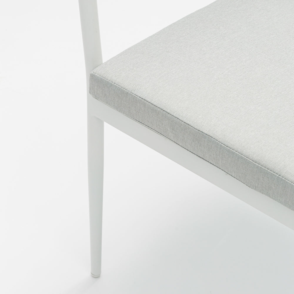 Silla de comedor Walga aluminio blanco cojín gris claro | Kubu #