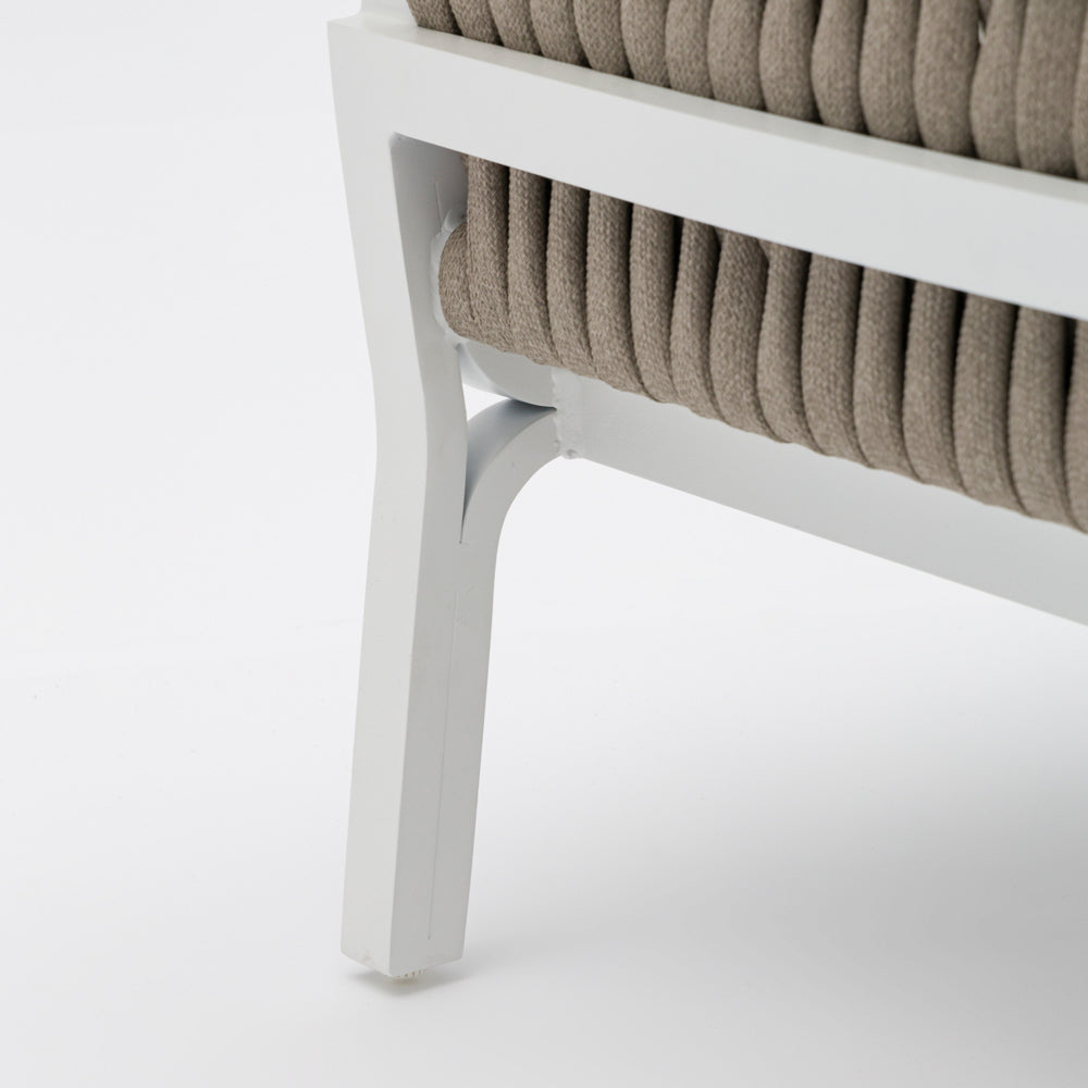 Sofá 1 plaza Anmore aluminio blanco textil greige | Kubu #
