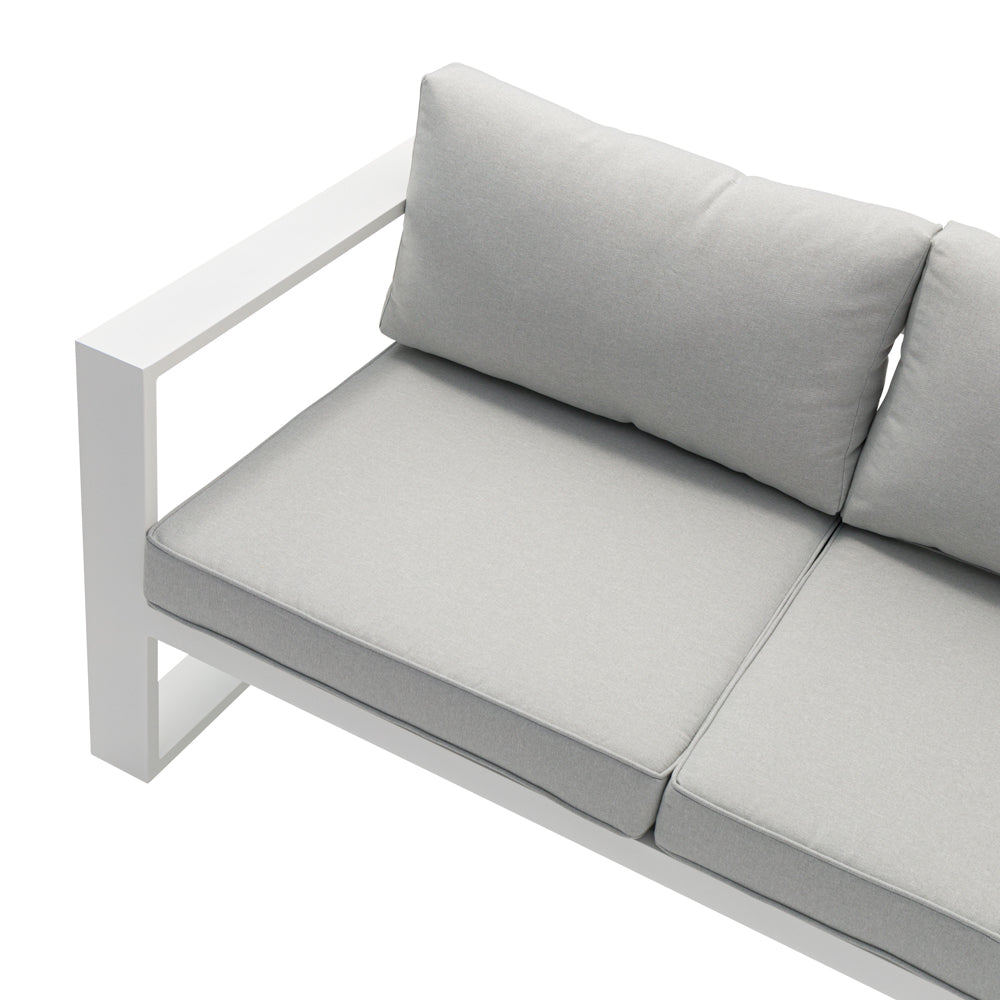 Sofá 2 plazas Niland aluminio blanco y cojinería gris claro | Kubu #