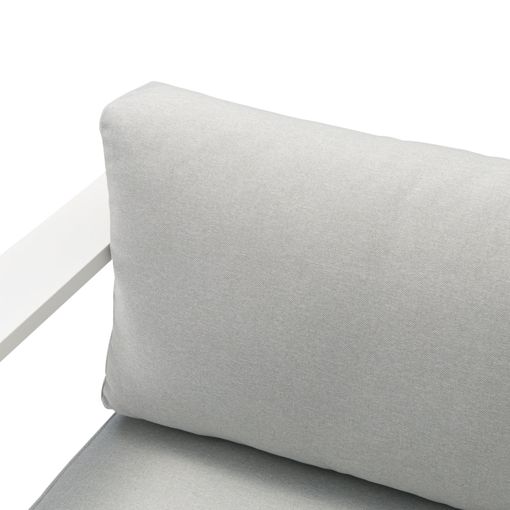 Sofá 3 plazas Niland aluminio blanco y cojinería gris claro | Kubu #