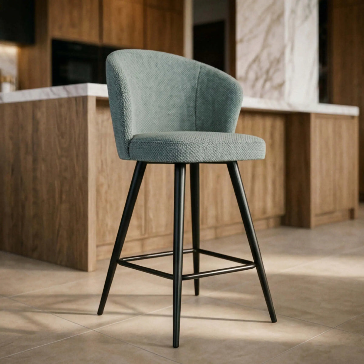 Taburete Alto Langford Aqua | Confort y estilo | KUBU #