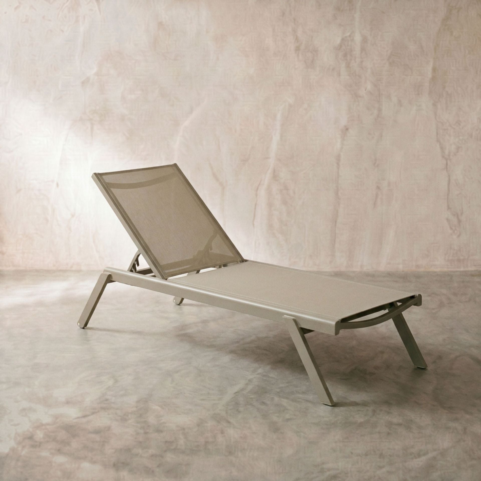 Tumbona Alameda aluminio taupe y textilene taupe | Kubu #