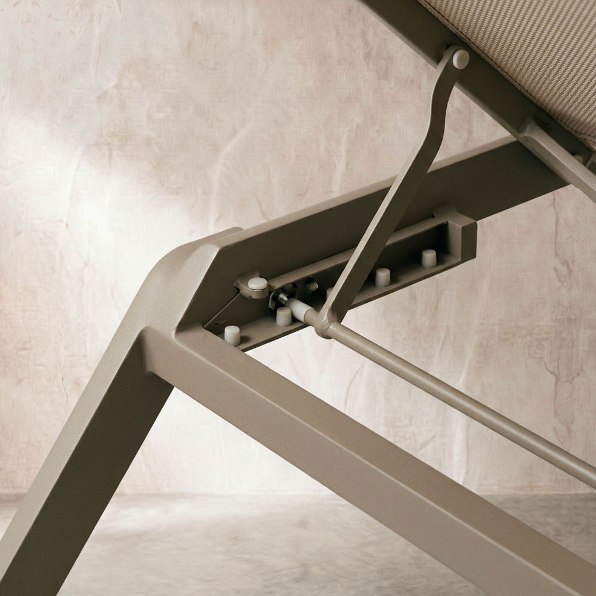 Tumbona Alameda aluminio taupe y textilene taupe | Kubu #