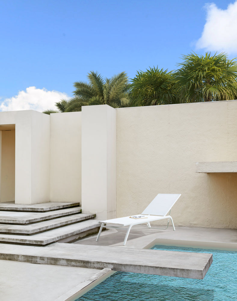 Tumbona Galt aluminio blanco y textilene taupe | Kubu #