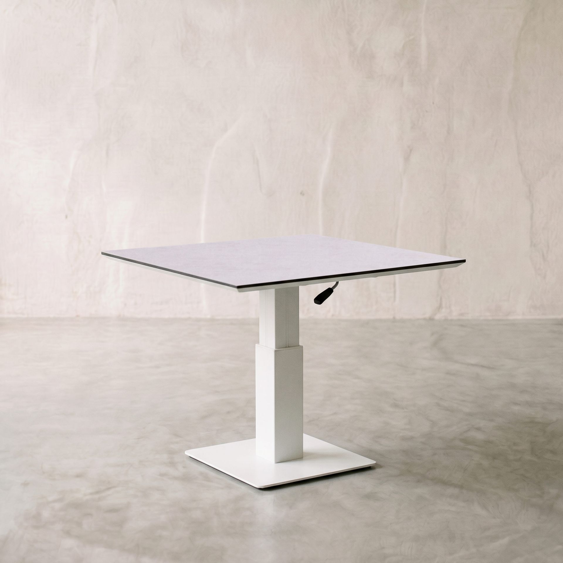 Mesa elevable Isabela gris claro | kubu #
