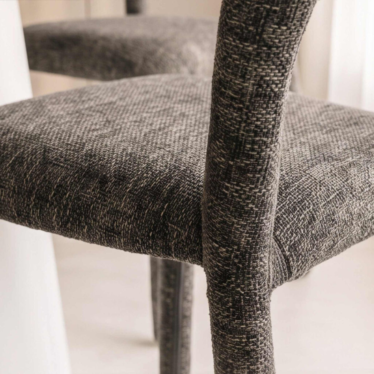 Silla de comedor Horsens gris | Tapizada y Apilable