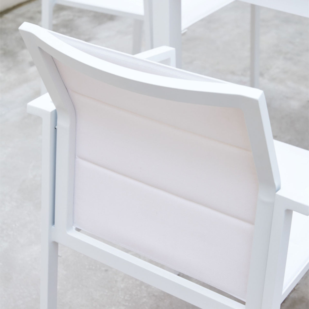 Sillón de comedor ORICK aluminio y textil blanco