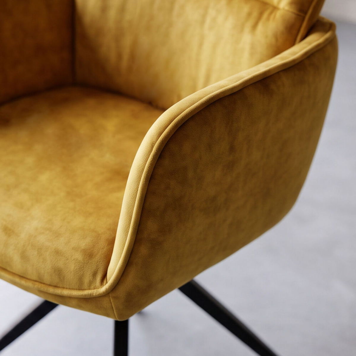 Silla de comedor con brazos Luxton Gold | Kubu