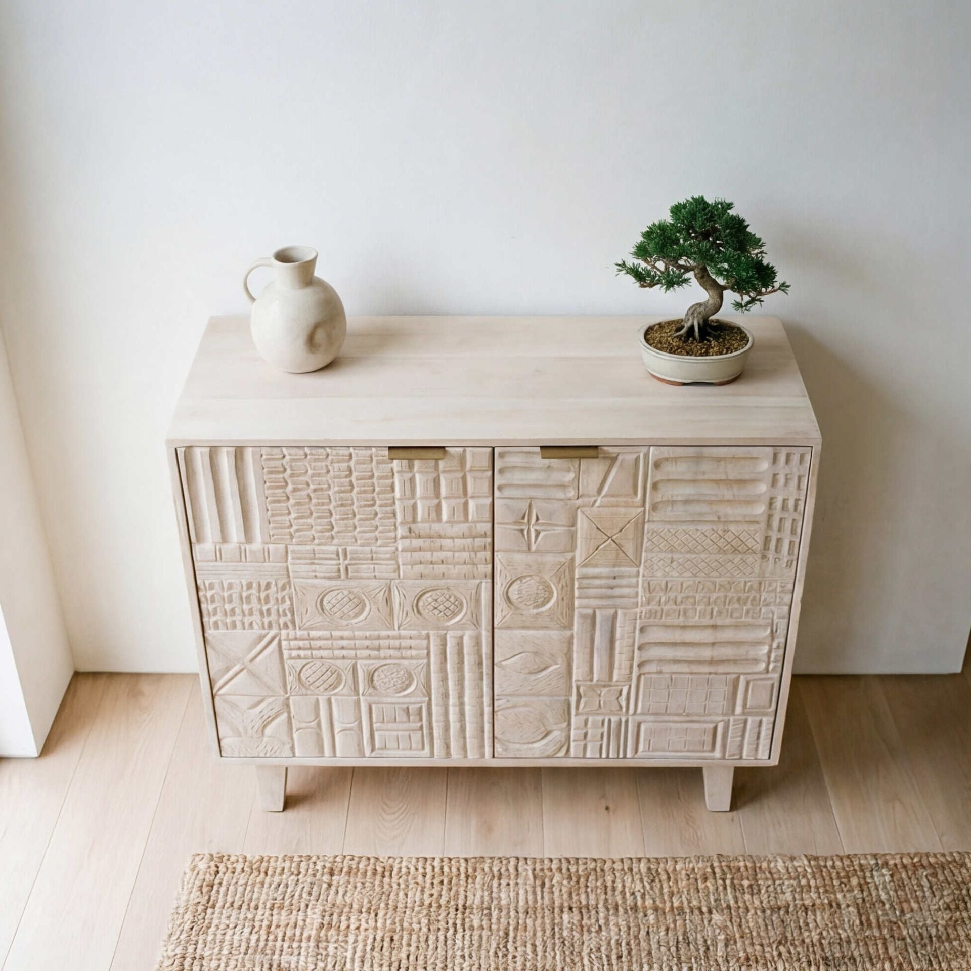 Aparador de Madera de Mango Maya 90 cm | Diseño de 2 Puertas | KUBU #
