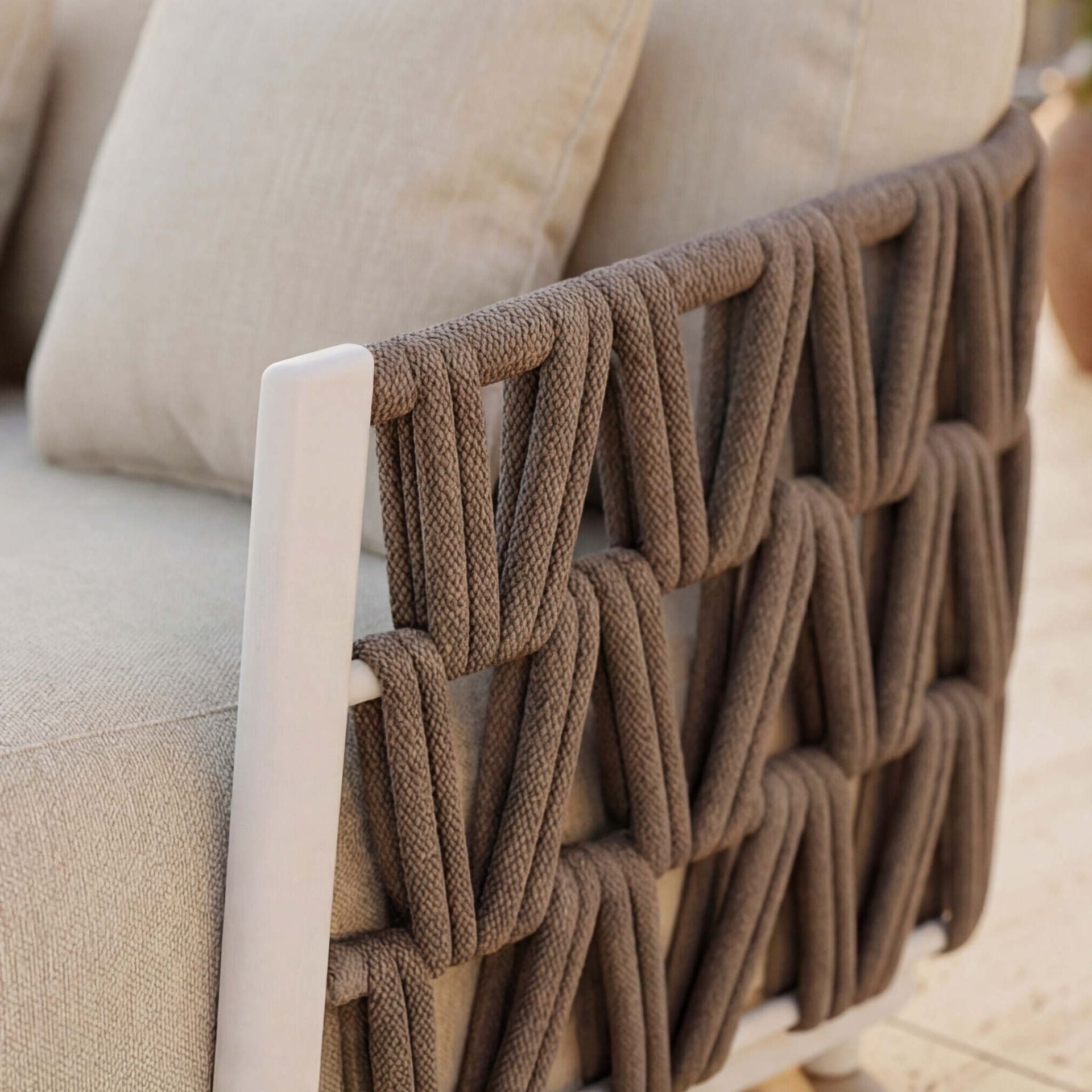Daybed Carson aluminio blanco textil beige | Kubu #
