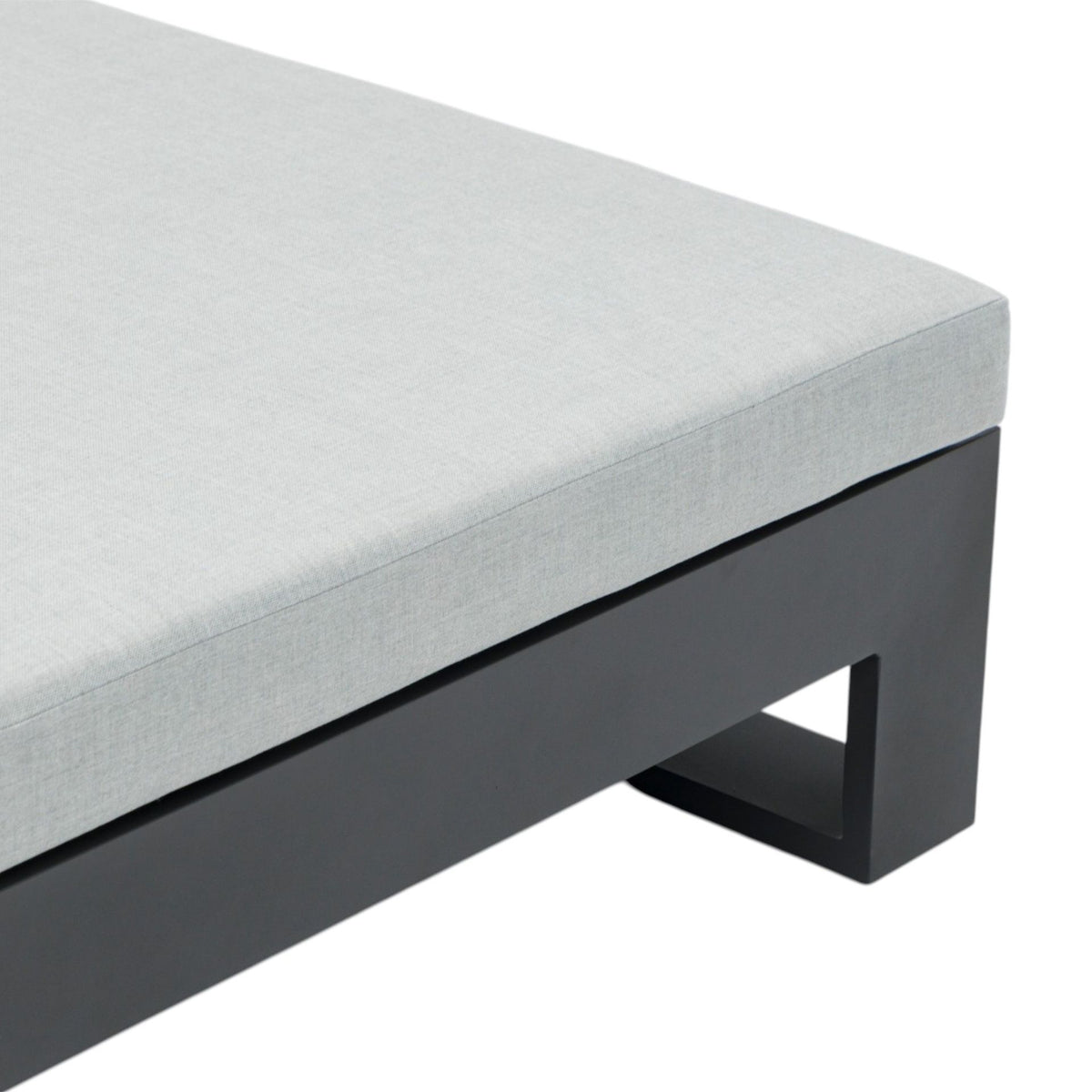 Daybed Niland aluminio antracita y textil gris medio | KUBU #