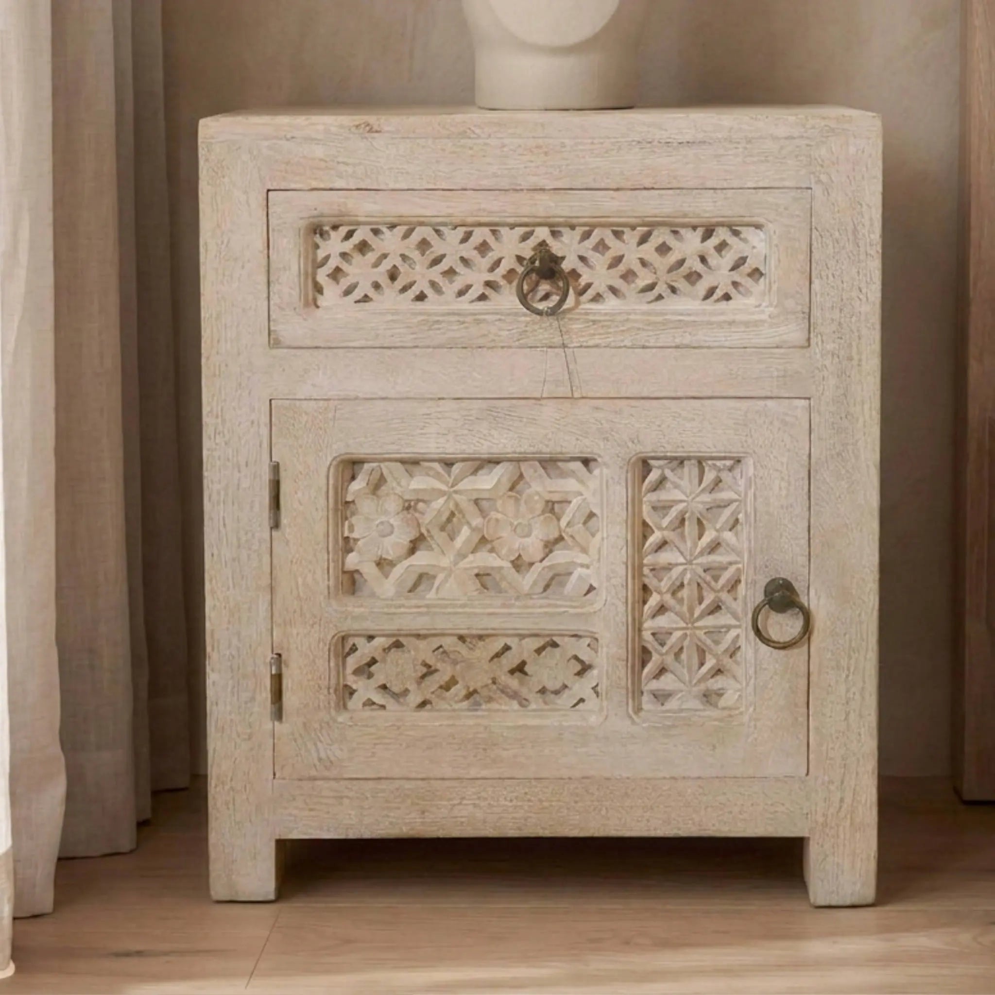 MESITA DE NOCHE PAWAI 50x40x65Cm | Diseño Artesanal madera de Mango | KUBU #