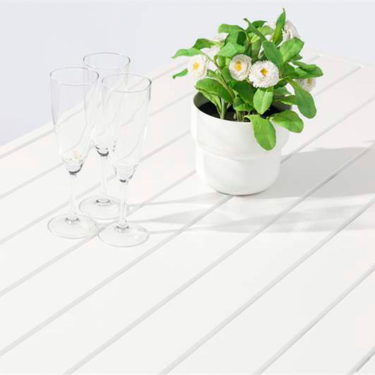 Mesa alta bar Orick 160x70 cm aluminio blanco. | KUBU #