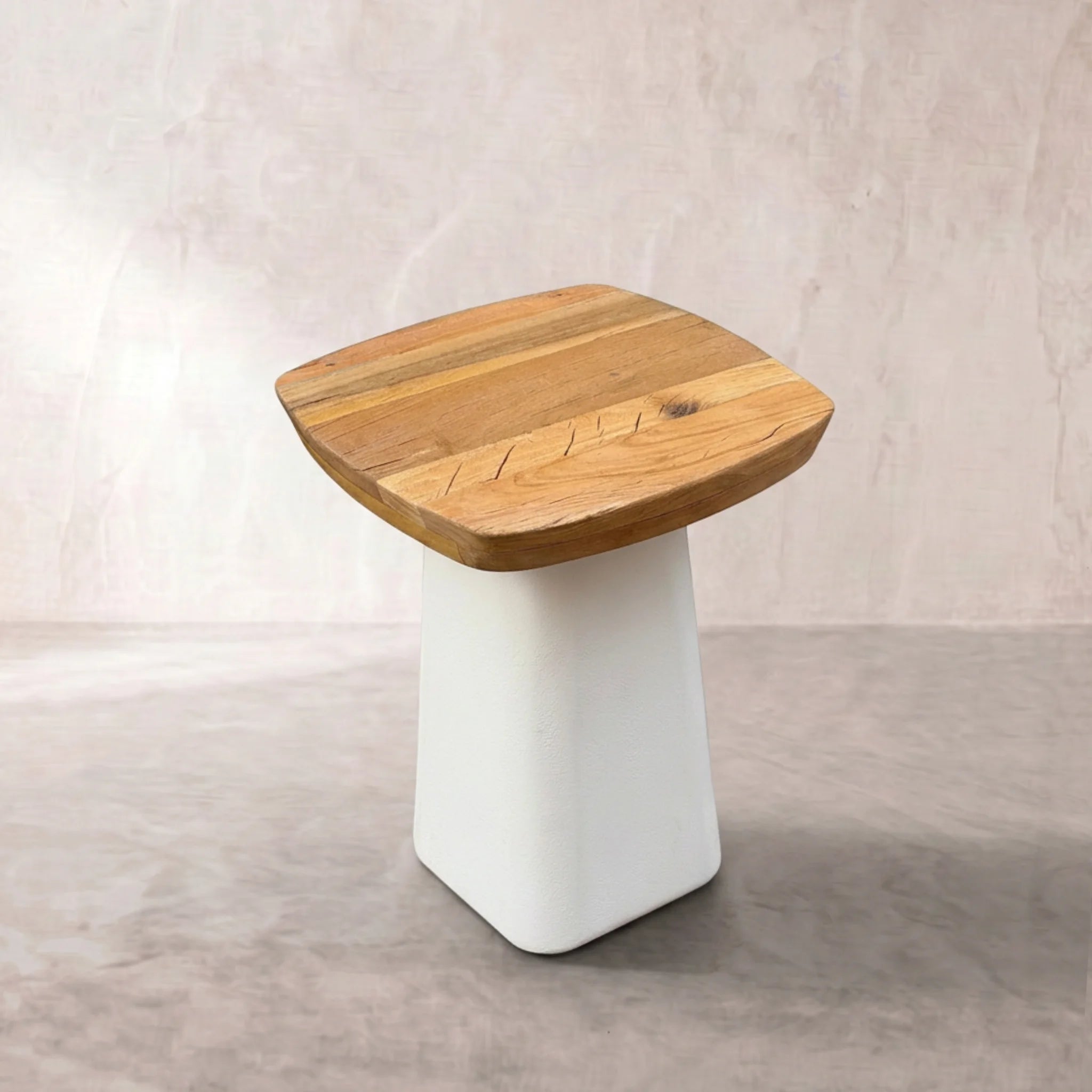 Mesa auxiliar Calvia 40X40X50cm | Blanco Mate y Madera reciclada de Acacia | KUBU #