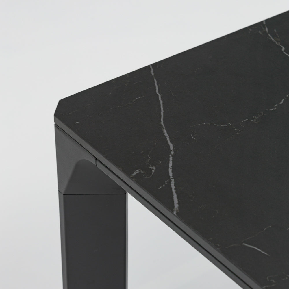 Mesa de comedor Boori 160x90 aluminio antracita top mesa porcelánico negro | Kubu #