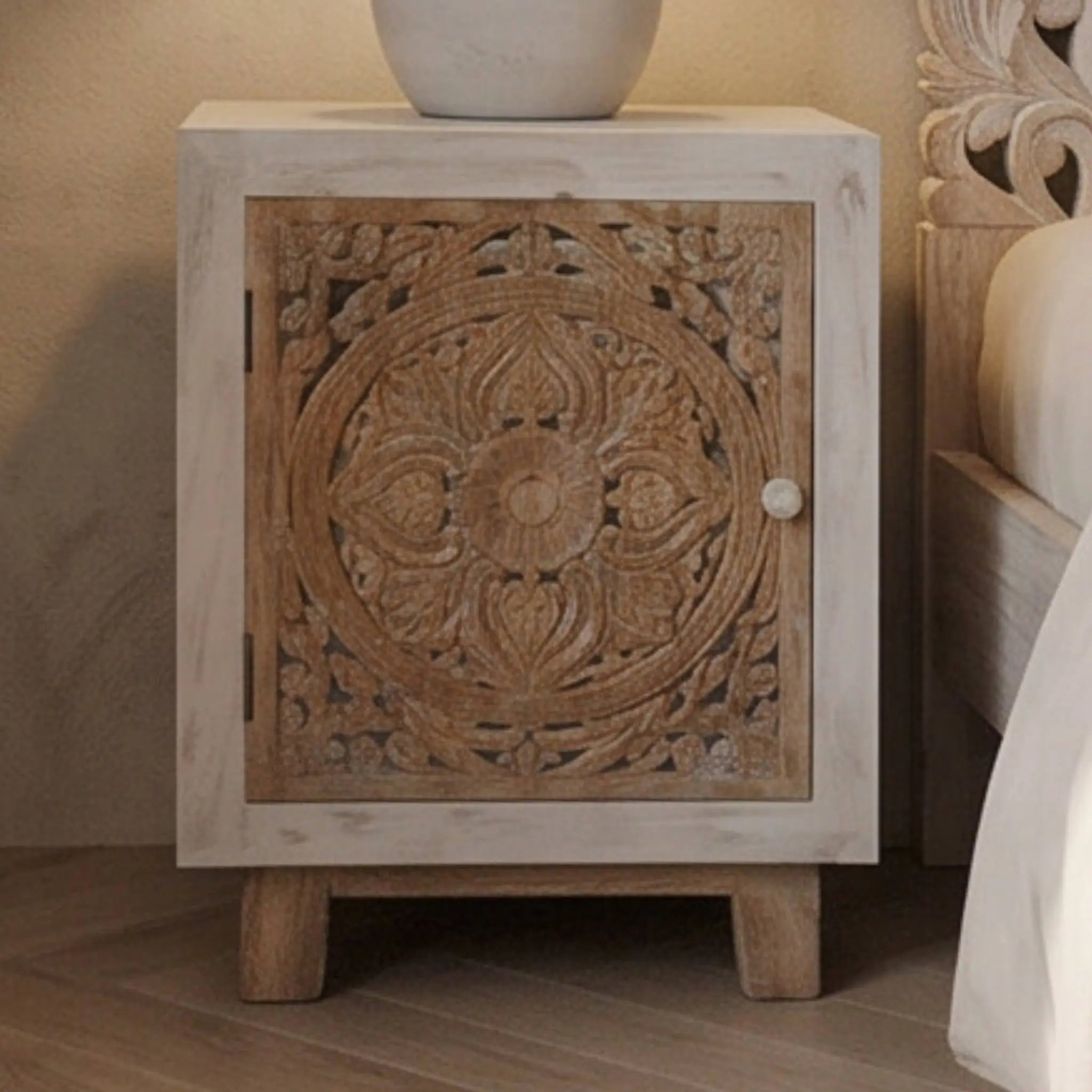 Mesita de noche Borneo 1 puerta 50x35x70cm | Madera de Mango | KUBU #