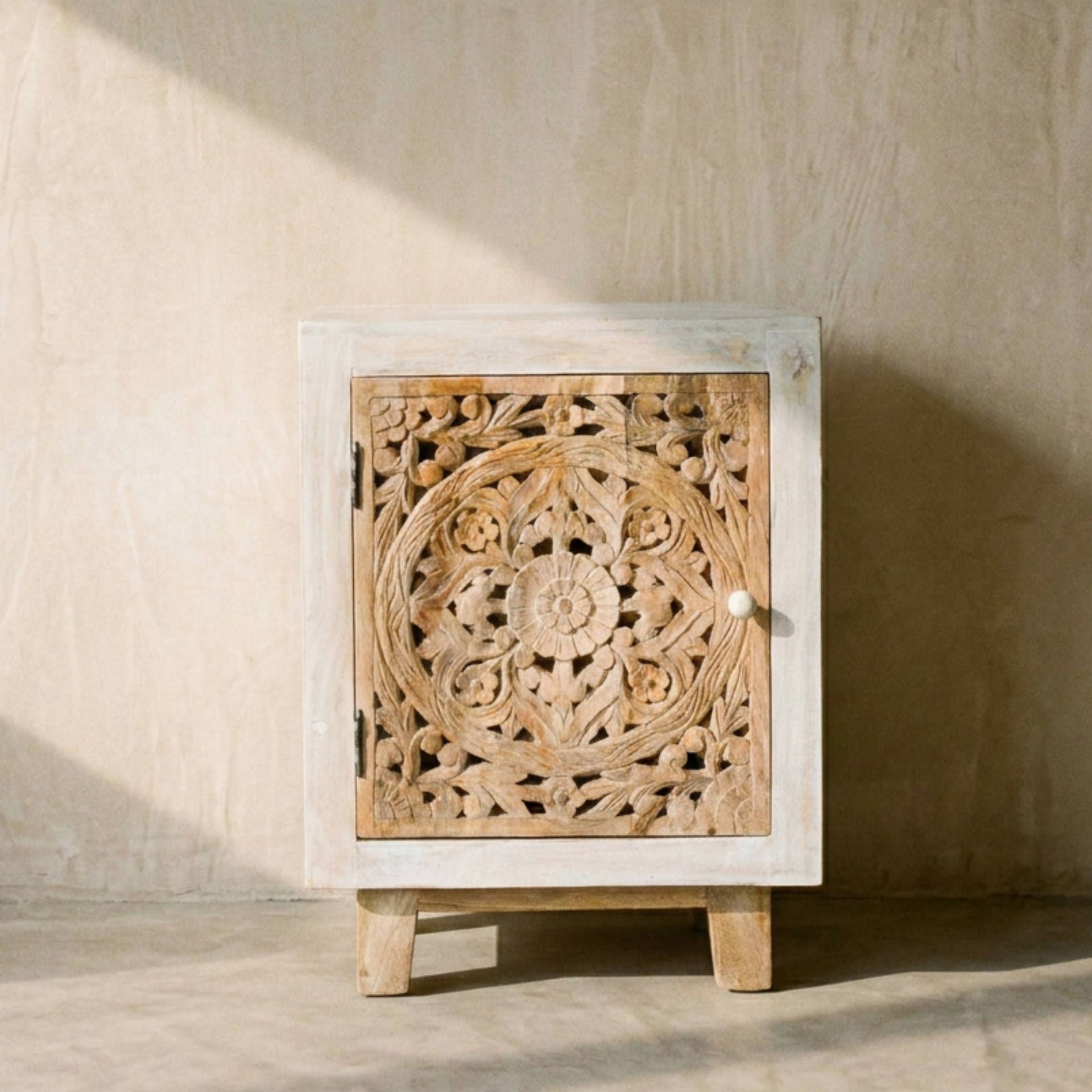 Mesita de noche Borneo 1 puerta 50x35x70cm | Madera de Mango | KUBU #