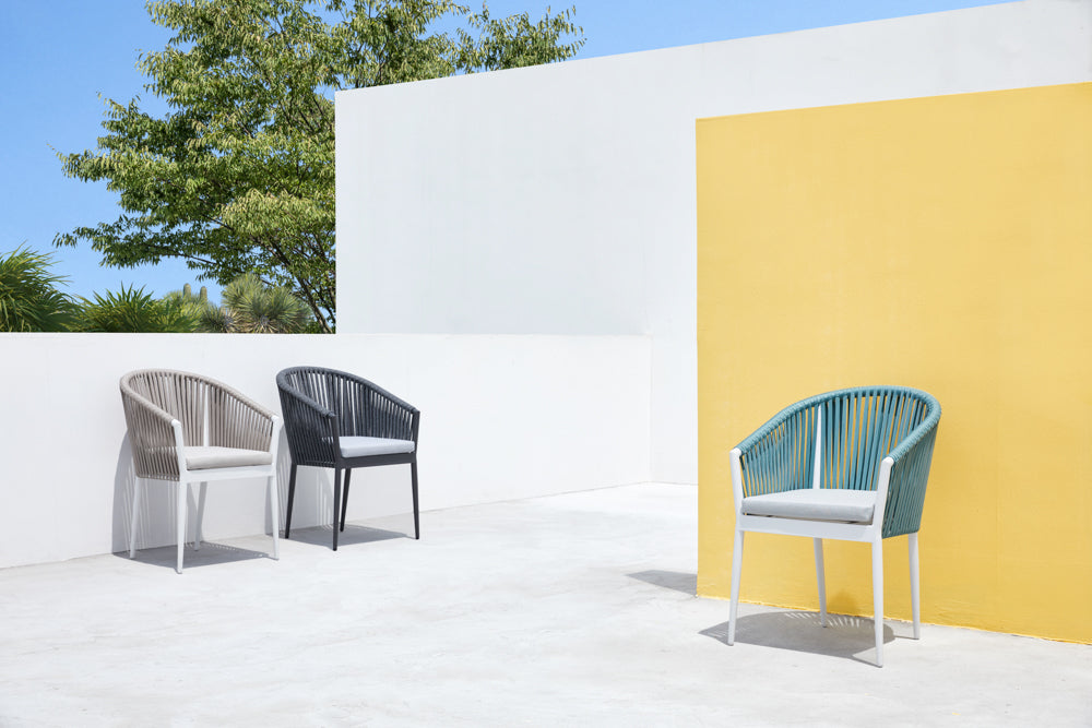 Sillón Ukiah aluminio blanco con cuerda aqua y cojín gris claro | Kubu #