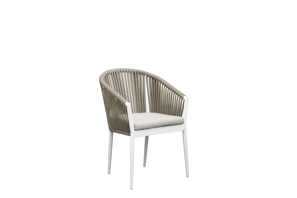 Sillón Ukiah aluminio blanco con cuerda y cojín greige | Kubu #