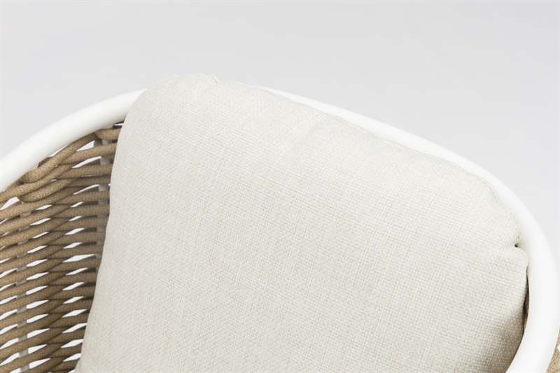 Sillón de comedor Irvine aluminio blanco cuerda taupe cojín beige | Kubu #