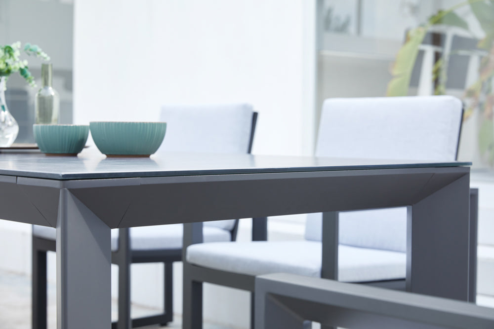 Sillón de comedor Onix aluminio antracita y cojinería gris medio | Kubu #