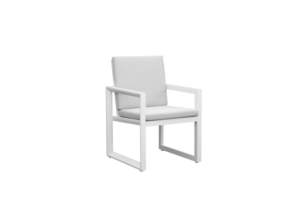 Sillón de comedor Onix aluminio blanco y cojinería gris claro | Kubu #