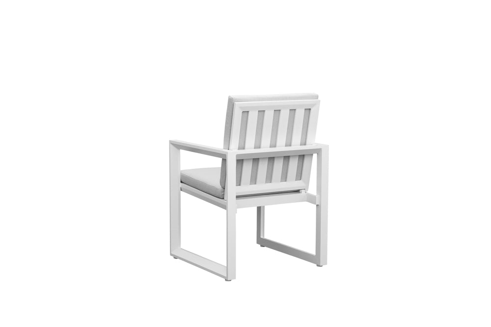 Sillón de comedor Onix aluminio blanco y cojinería gris claro | Kubu #