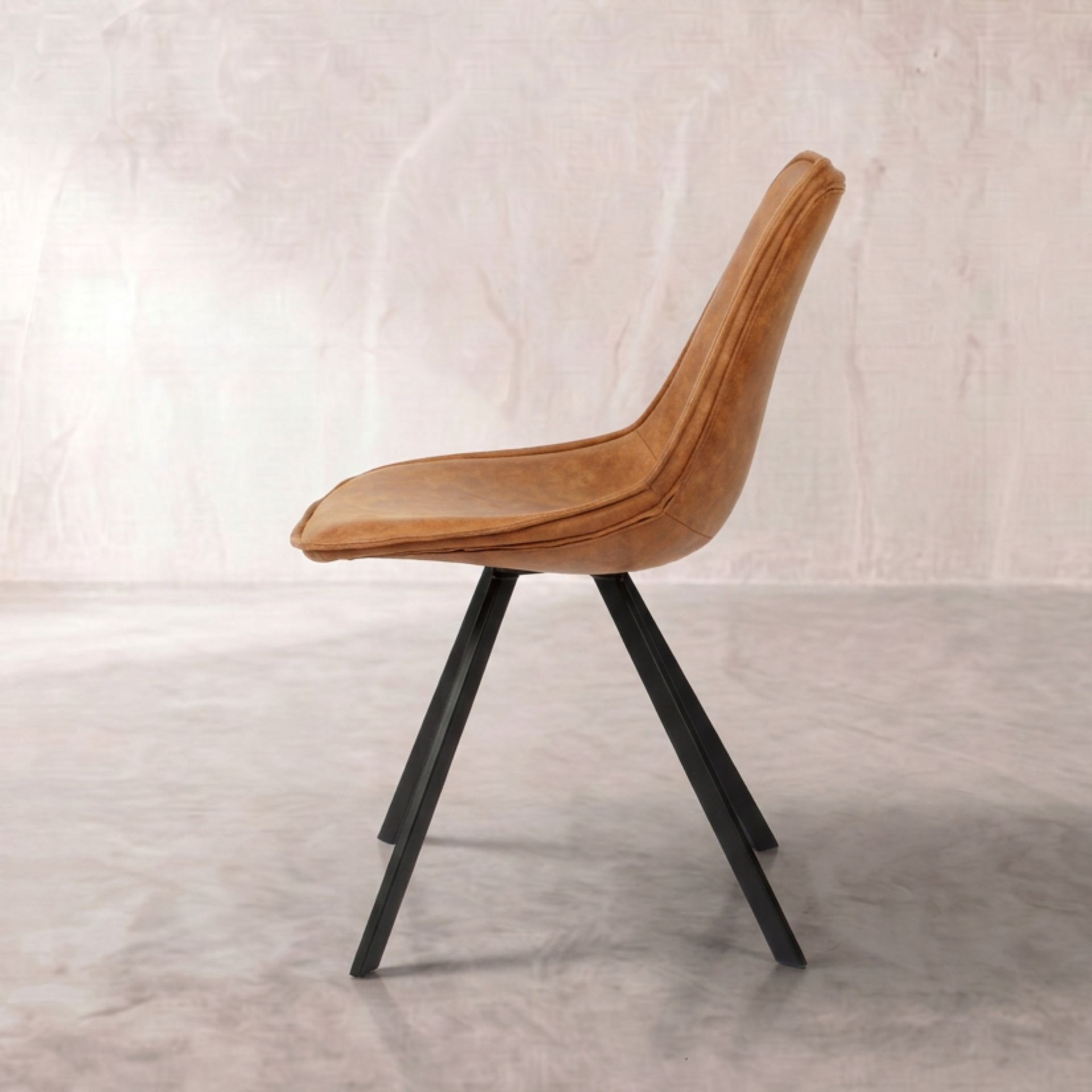 Silla de Comedor Monroe Camel | Confort y Lujo Cálido | KUBU #