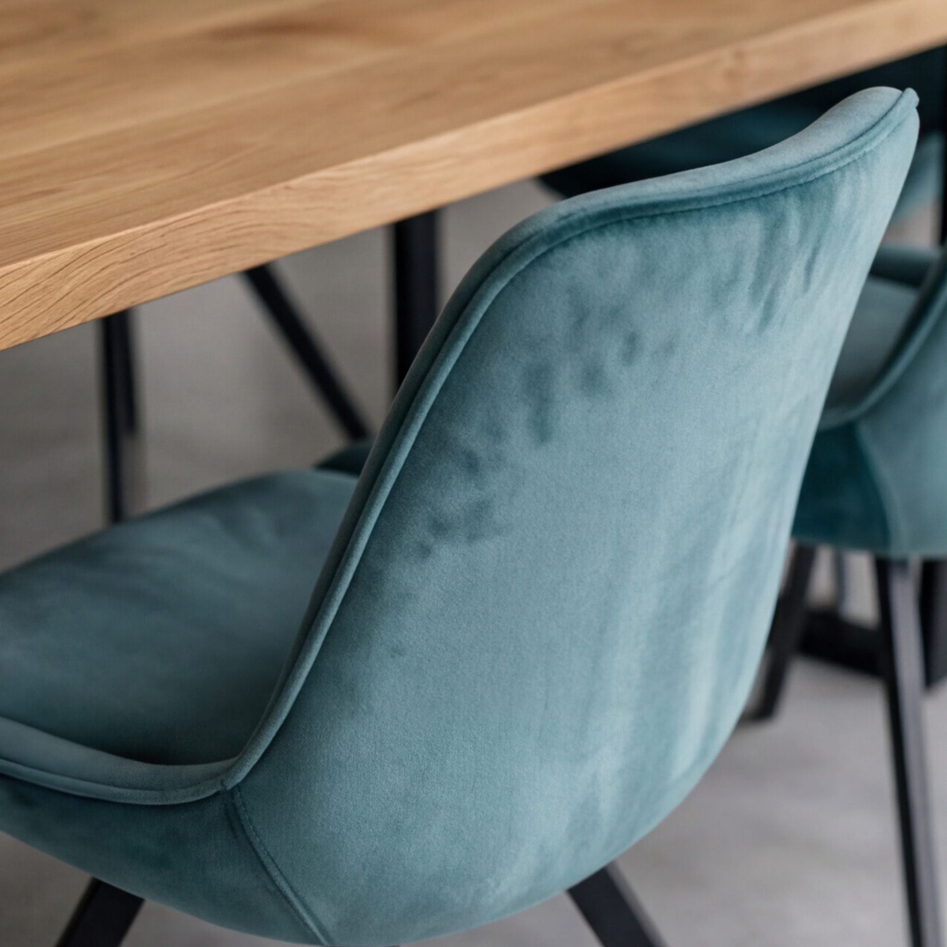 Silla de Comedor Monroe Petrol | Diseño Sofisticado y Carácter | KUBU #