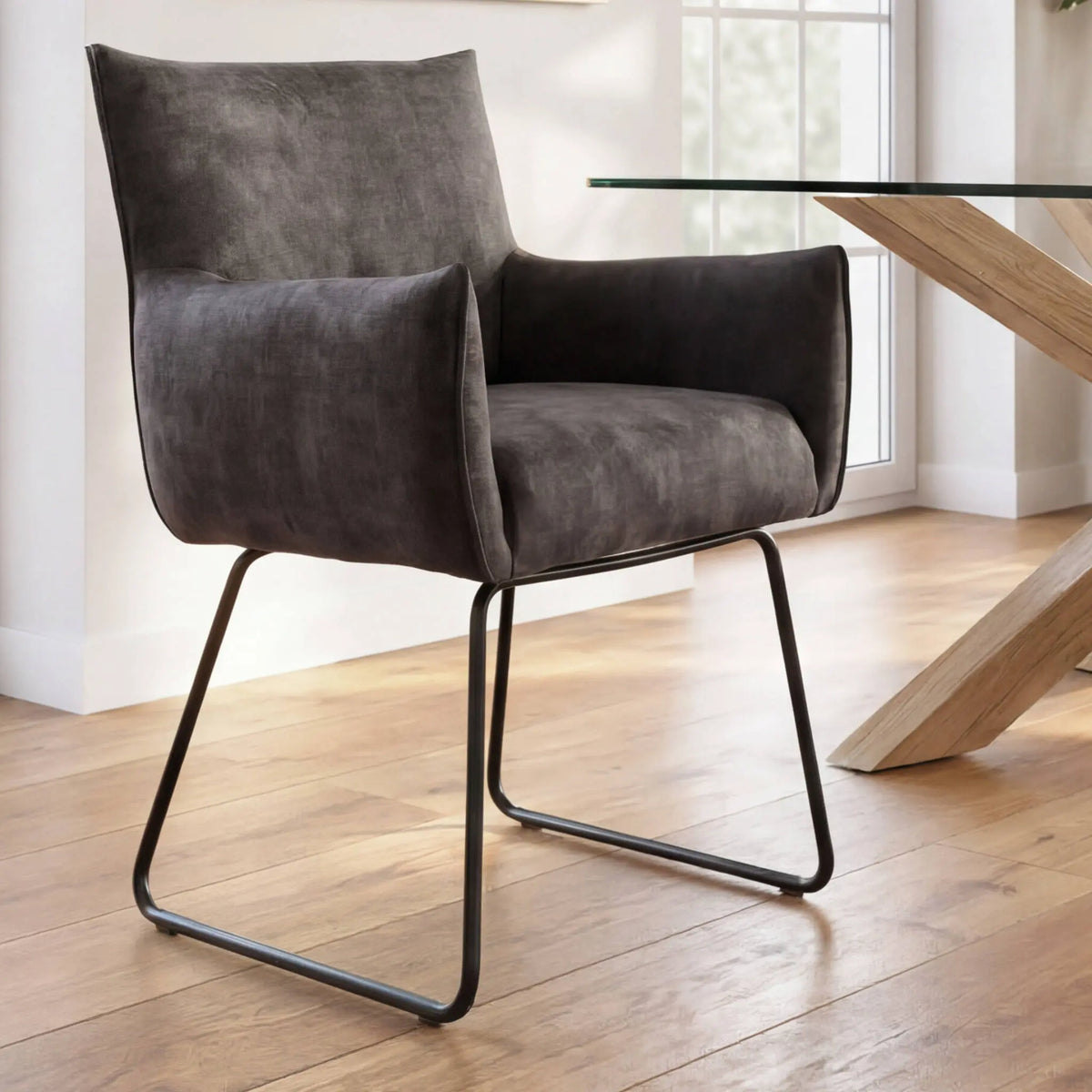 Silla de comedor con brazos Belmont Antracite | Elegancia y Confort | KUBU #