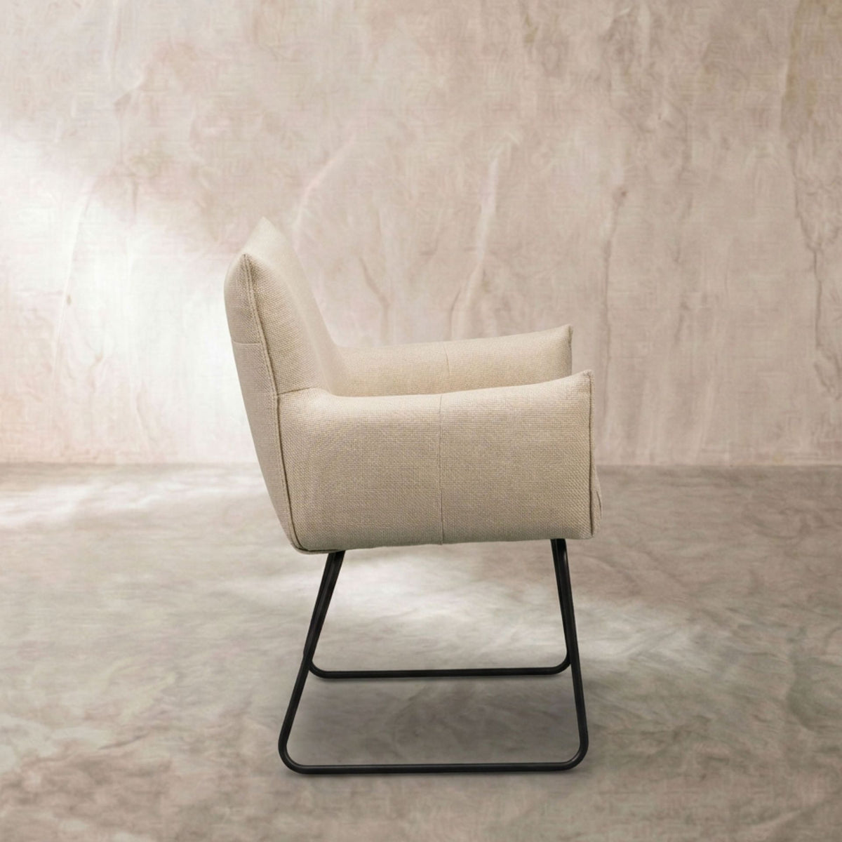 Silla de comedor con brazos Belmont Blanco Marfil | Elegancia y Confort | KUBU #