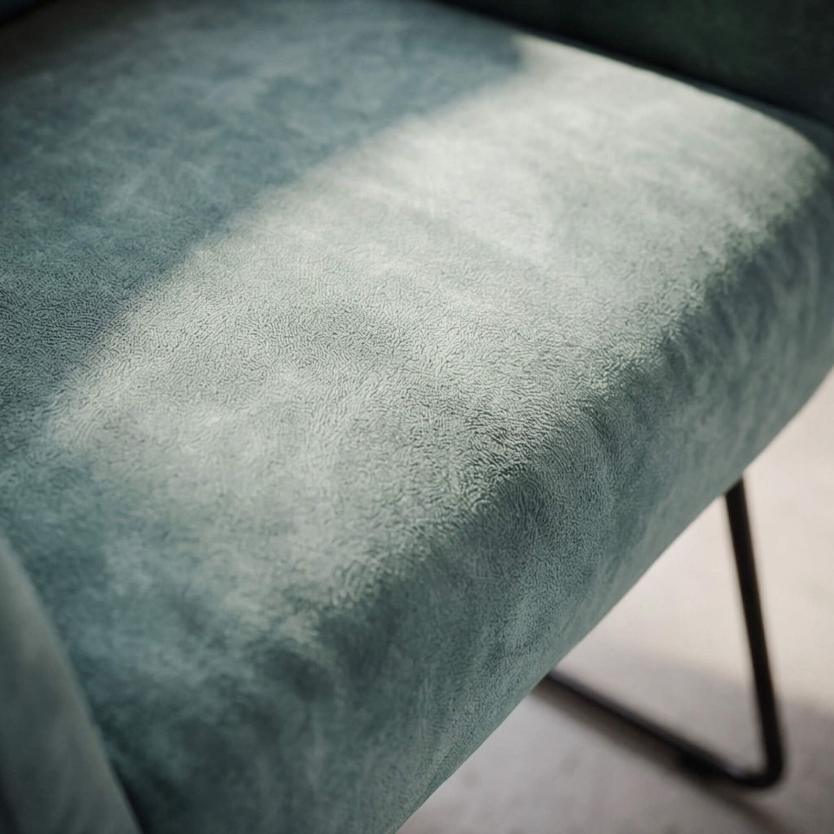 Silla de comedor con brazos Belmont Petrol | Elegancia y Confort | KUBU #